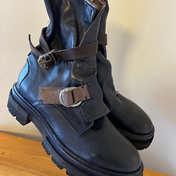 AS98 Lug Sole Ankle Boots - Picture 4 of 10